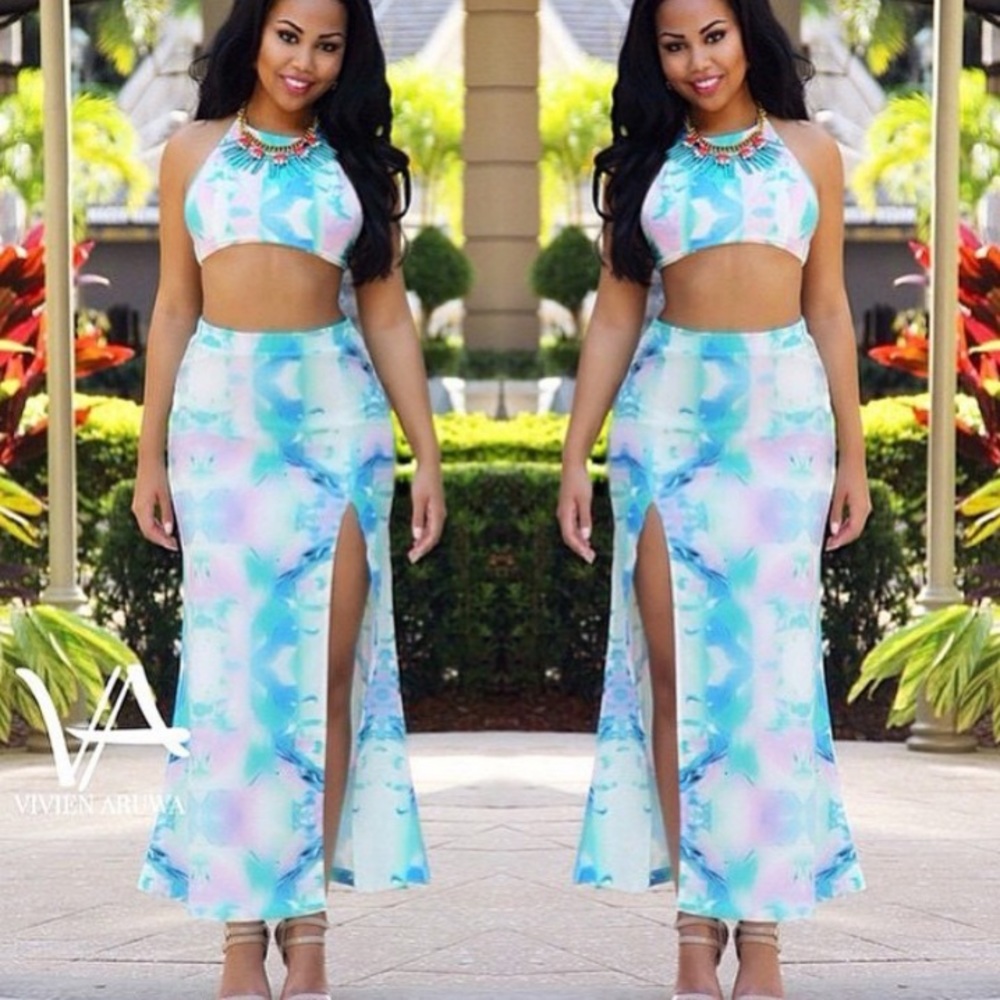 NWT ! Two piece water color crop top and skirt set